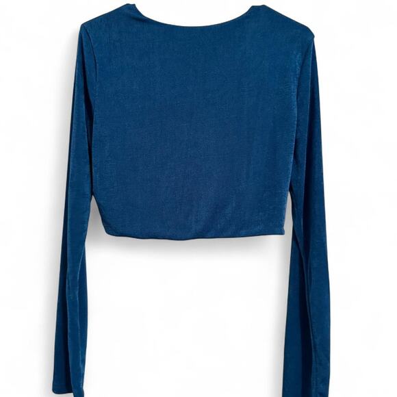 Teal front twist going out - Picture 4 of 4